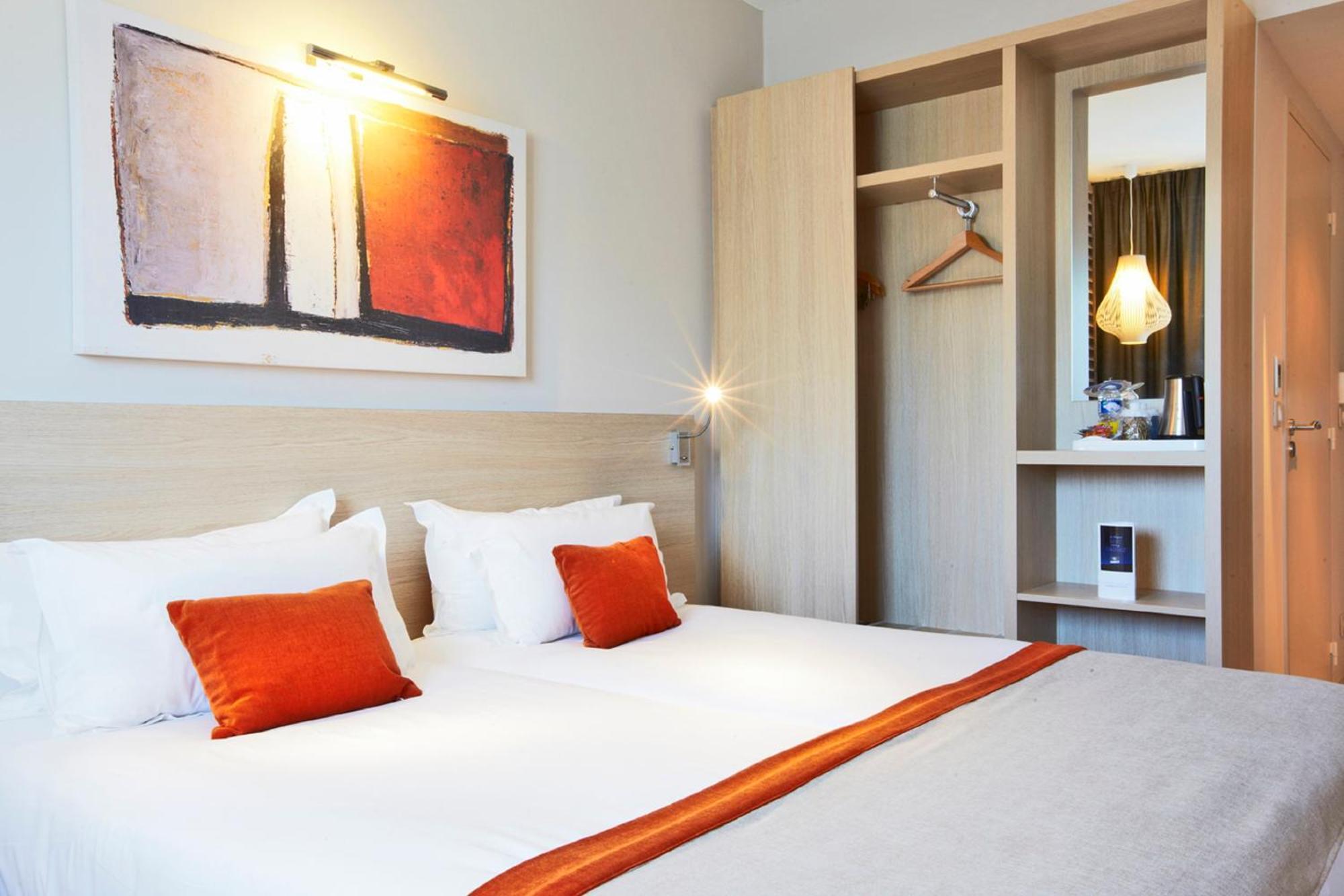 Kyriad Prestige Vannes Centre-Palais Des Arts Ngoại thất bức ảnh