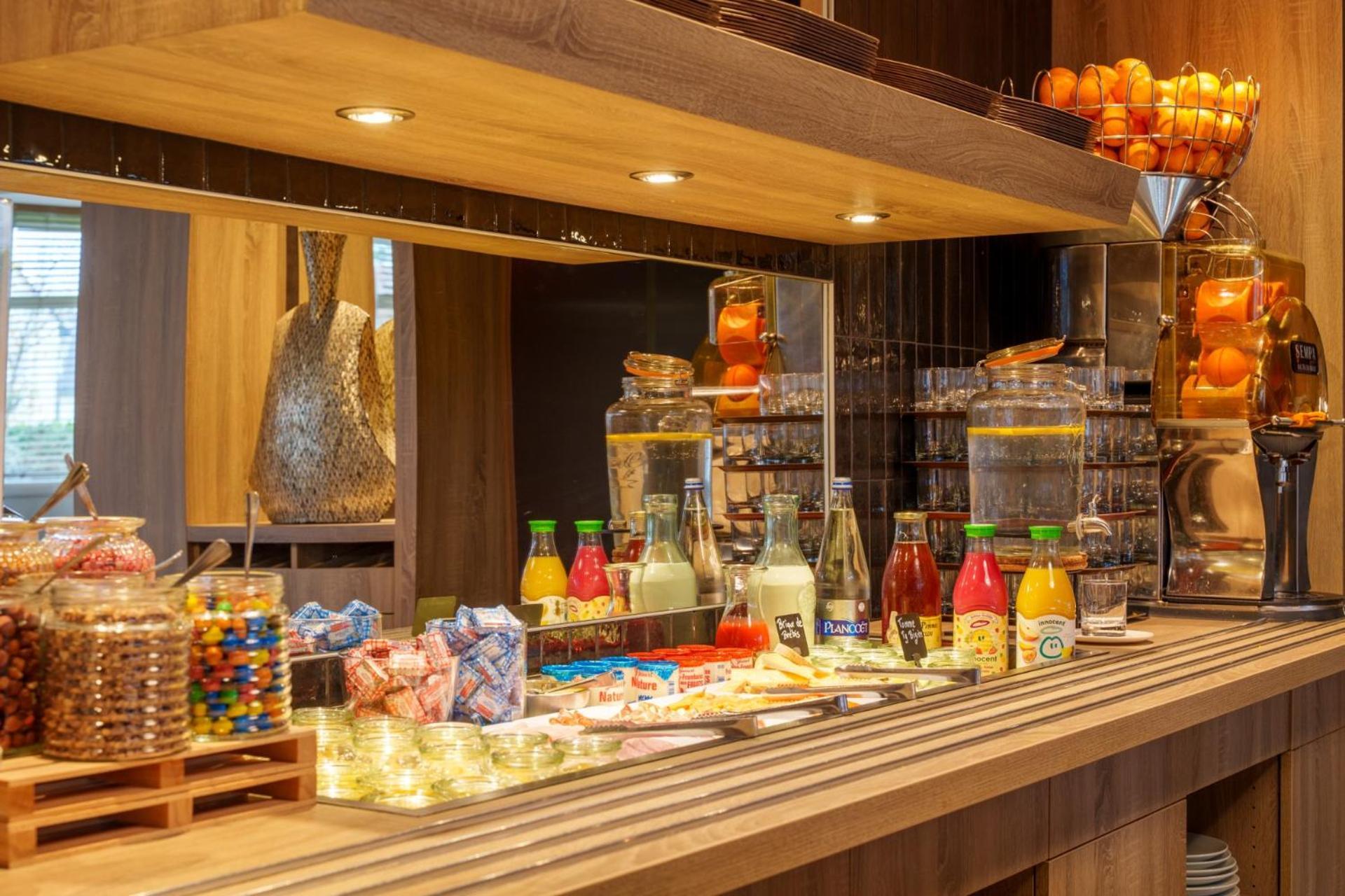 Kyriad Prestige Vannes Centre-Palais Des Arts Ngoại thất bức ảnh